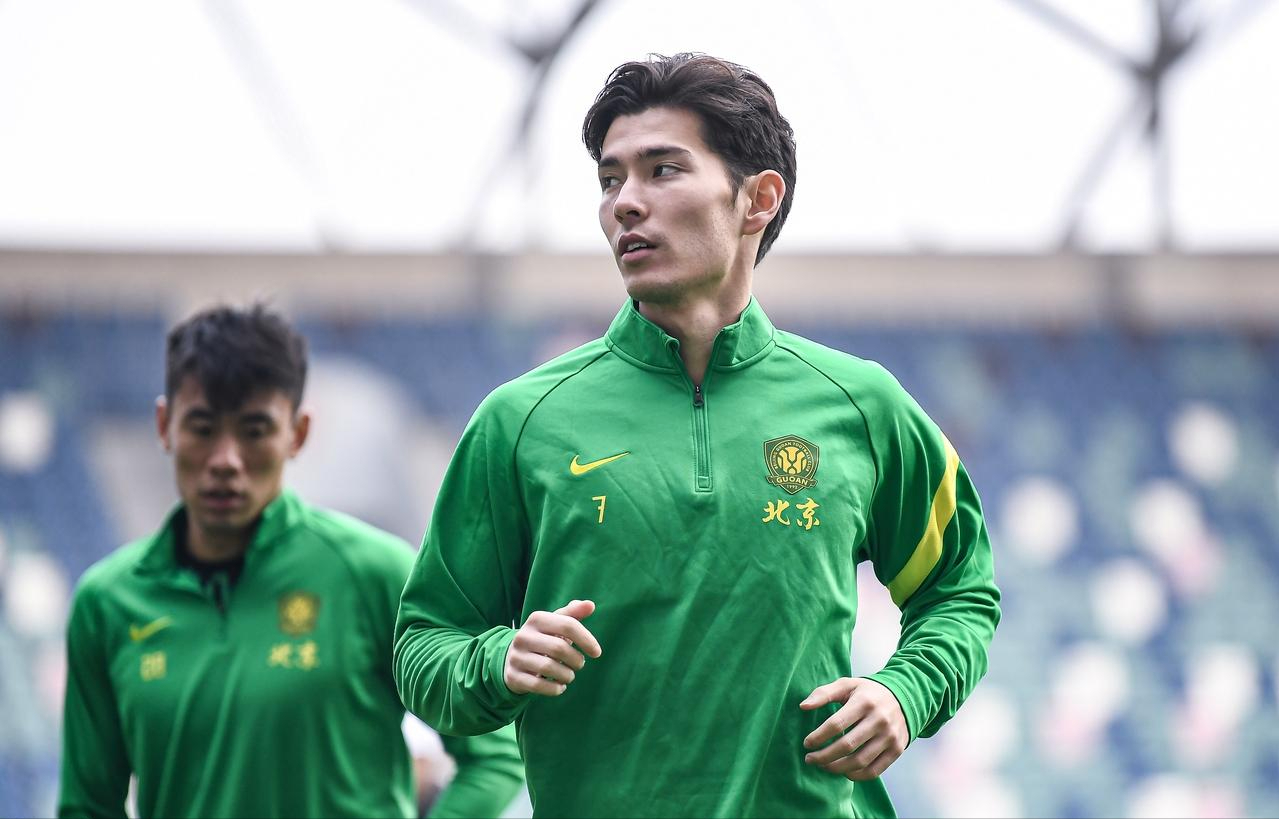 英超华裔球员归化遇阻：国字号大门为何难开？