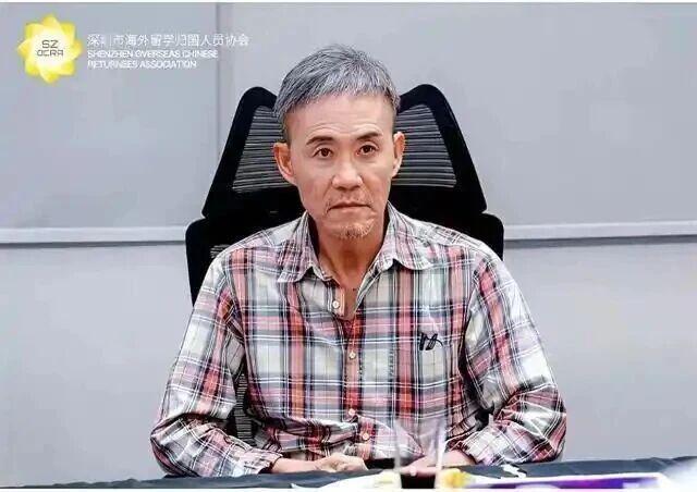 万科危机下的王石：英雄迟暮，企业兴衰的深刻反思