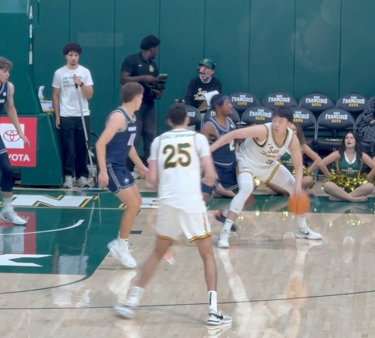 旧金山大学首战：王俊杰23分创NCAA新高，赵维伦首秀哑火