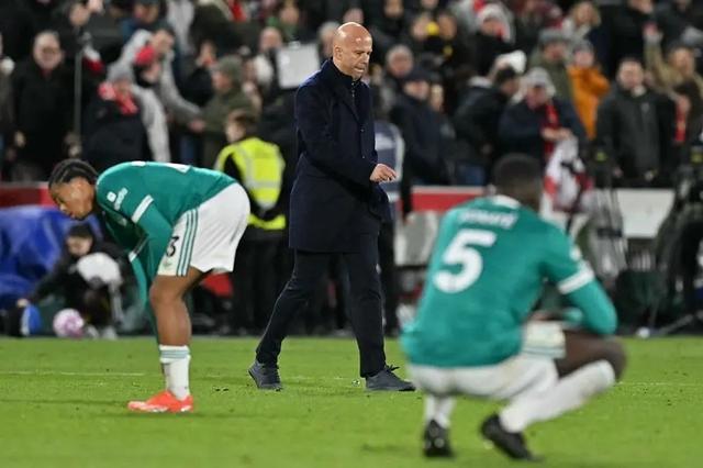 斯洛特谈萨拉赫进球与裁判点球判罚：虽败犹荣，需总结改进