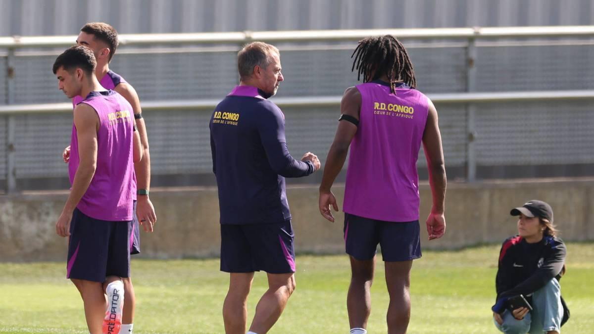 每体：孔德复出训练，弗里克携9名后卫出征国家德比