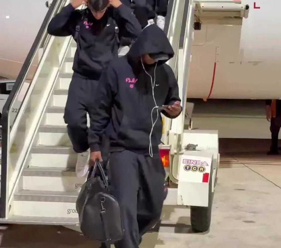 太阳报曝拉什福德抵马德里时看曼联比赛，球迷热议其红魔情结