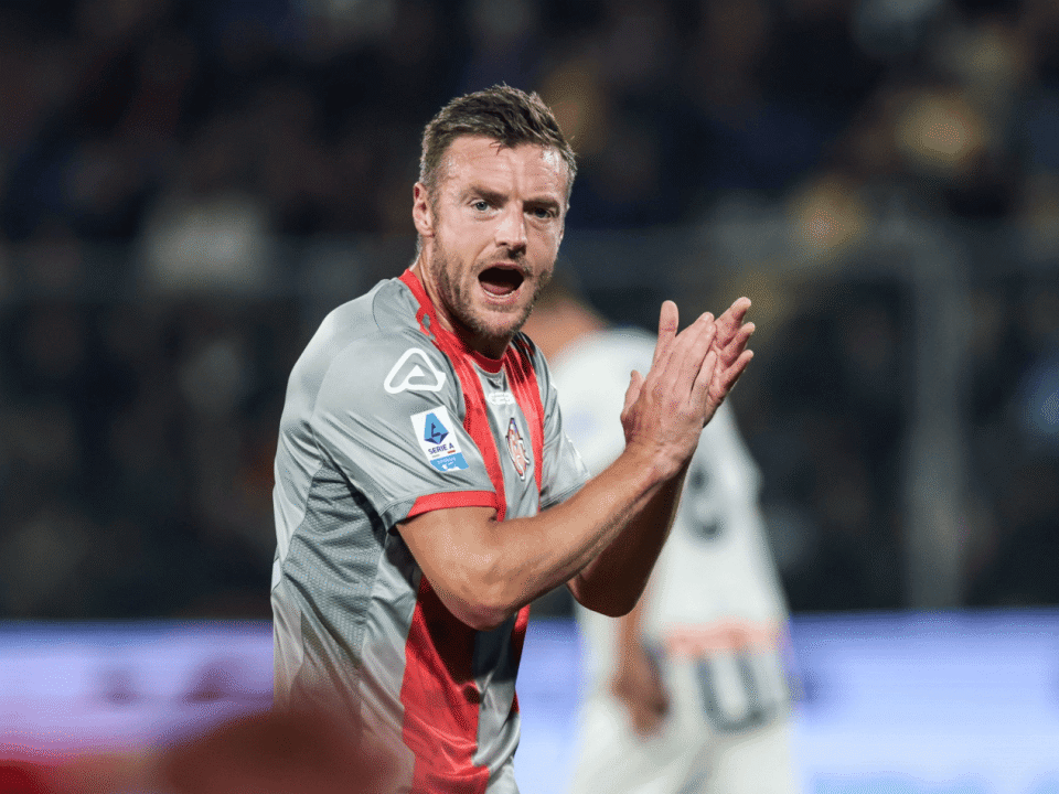 38岁瓦尔迪意甲首秀破门 连续空翻创两大历史纪录