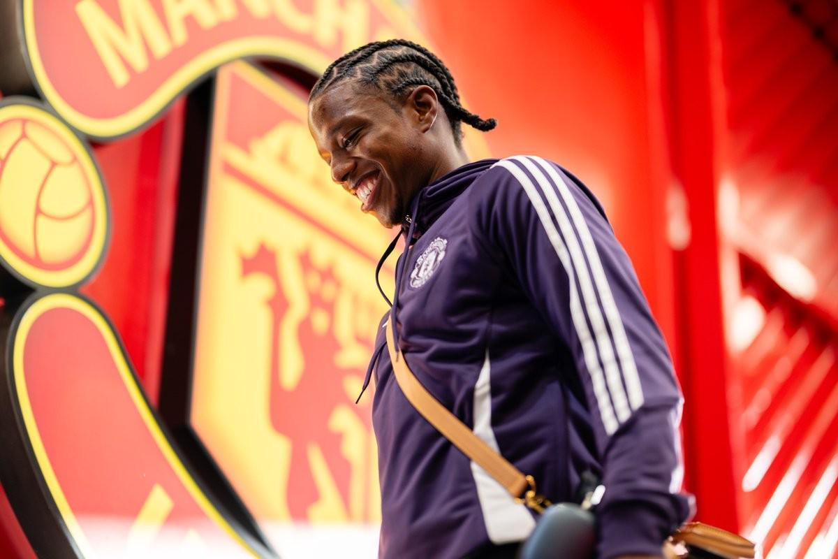 曼联大名单惊喜：马拉西亚时隔9个月重返替补席