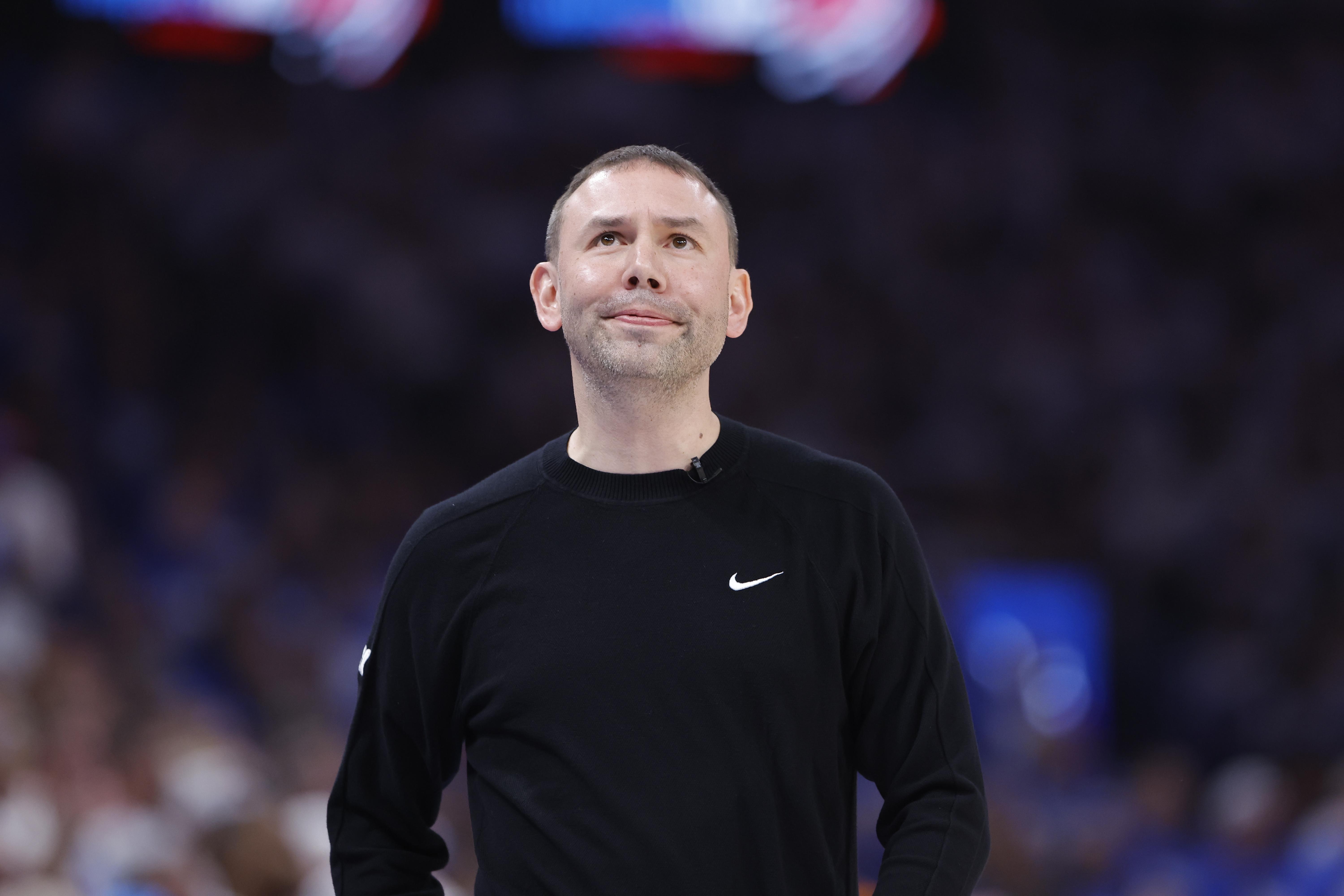 掘金主帅谈战术：不盲目追求三分，多元得分才是王道