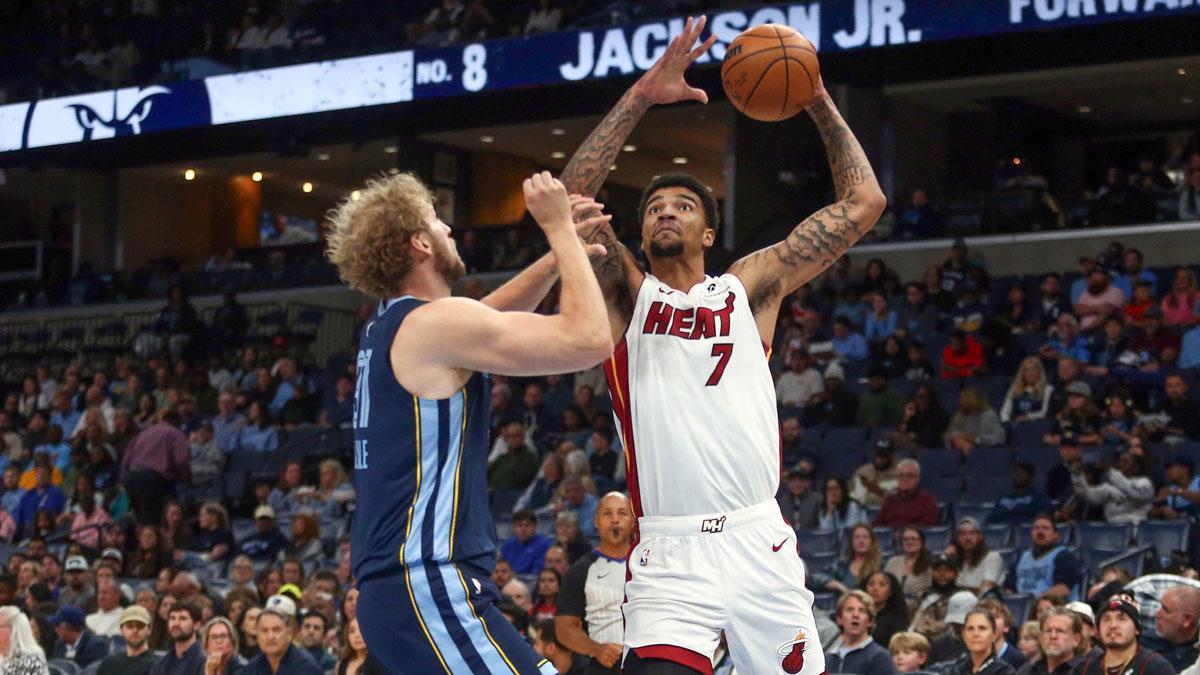 热火大胜灰熊揭秘：斯波尔斯特拉详解韦尔首发原因