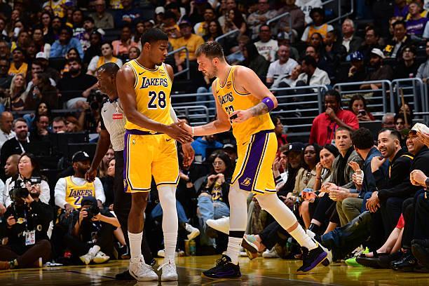 湖人锋线大将八村塁状态回暖，得分能力全面爆发