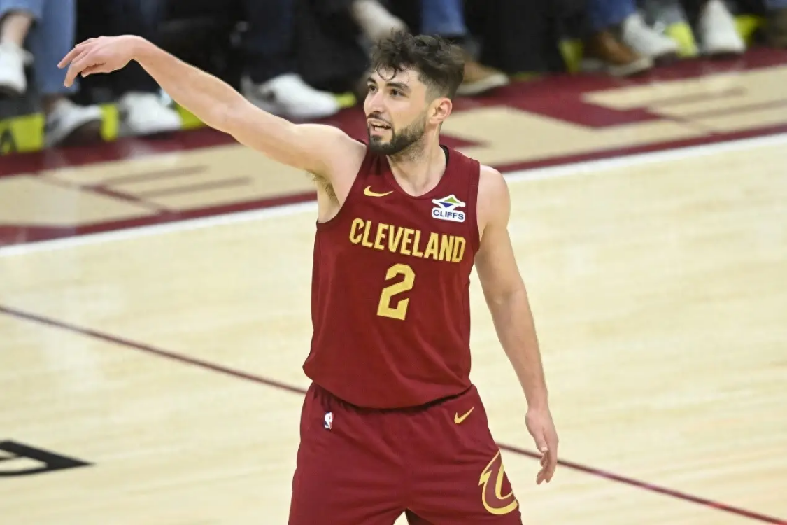 骑士队新星崛起：梅里儿逆袭获千万合同，杰罗姆转会灰熊