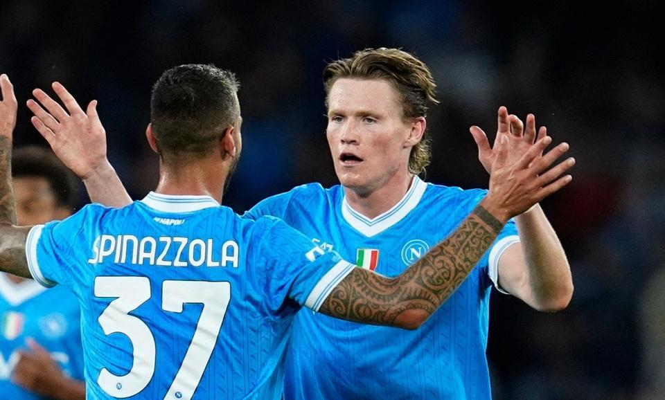 麦克托米奈谈世界波：灯光刺眼未看清，唯有射门本能