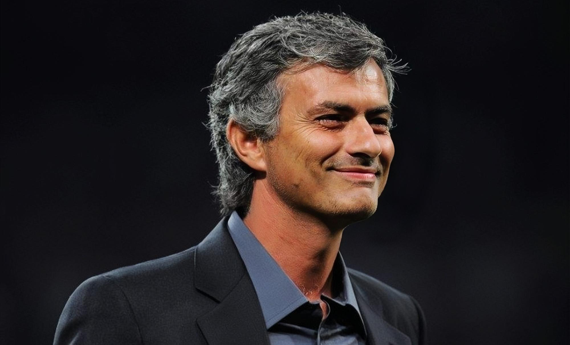 穆里尼奥0-3惨败引争议：防守策略失效，老帅真已过时？