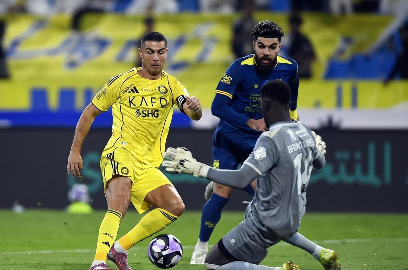 2:0完胜！C罗950球里程碑达成 利雅得胜利联赛领跑