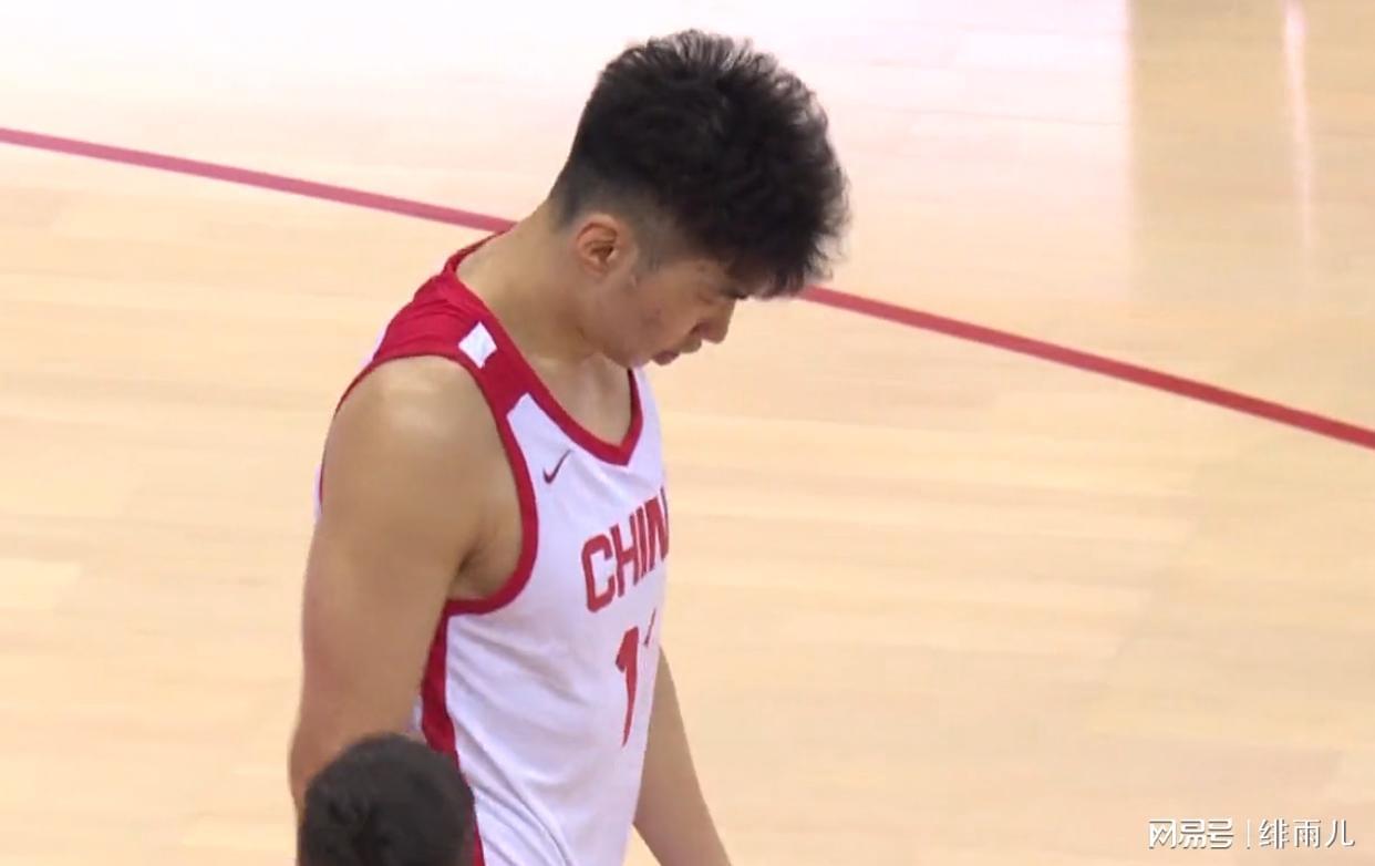 男篮新星余嘉豪欧洲联赛爆发，未来或成国家队内线核心