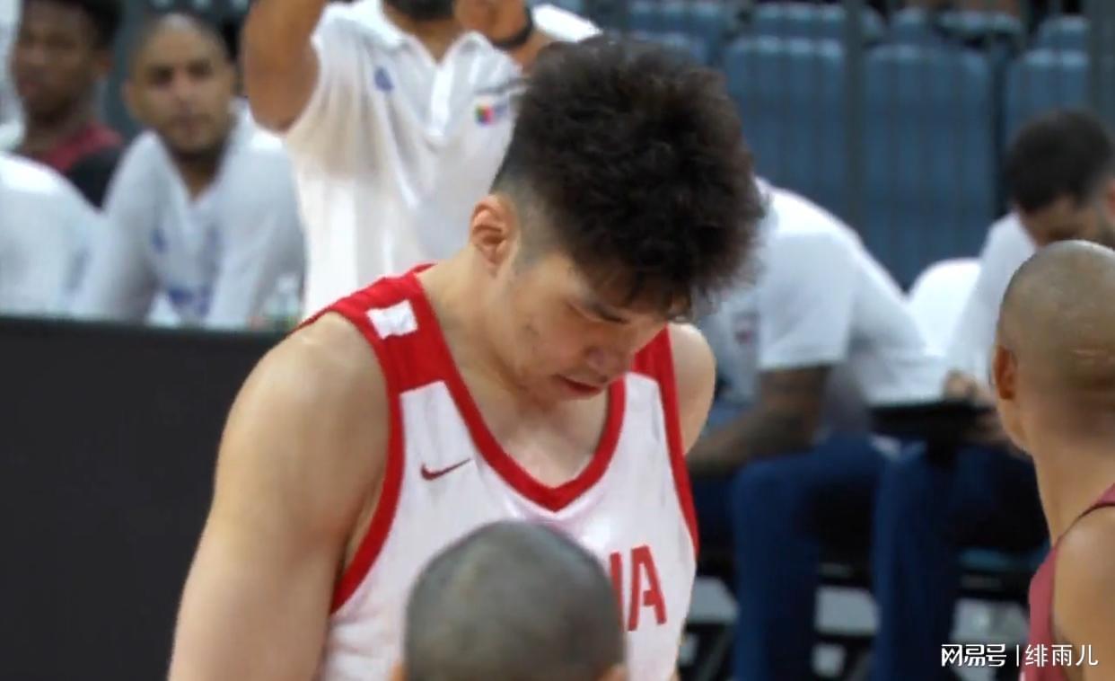 余嘉豪欧洲赛场爆发！或成男篮内线新希望，超越杨瀚森？