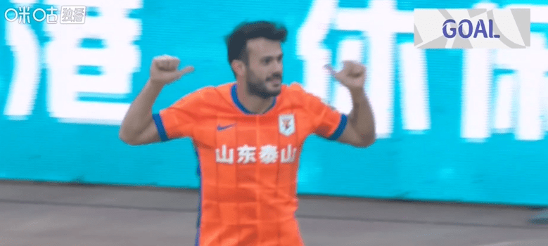 中超第28轮：山东泰山3-1逆转上海海港，卡扎双响成焦点