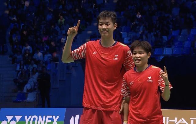 冯彦哲/黄东萍法国赛2-0夺冠，斩获赛季第七冠