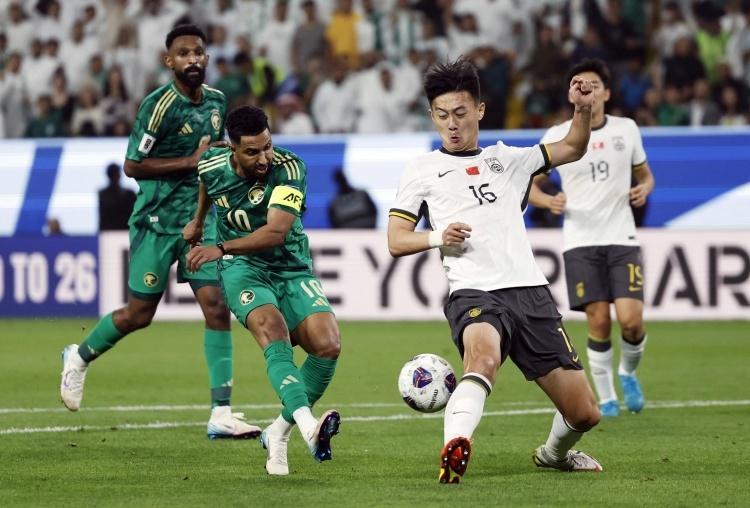 国足11月杭州热身赛：对阵世界杯劲旅乌兹别克斯坦、沙特