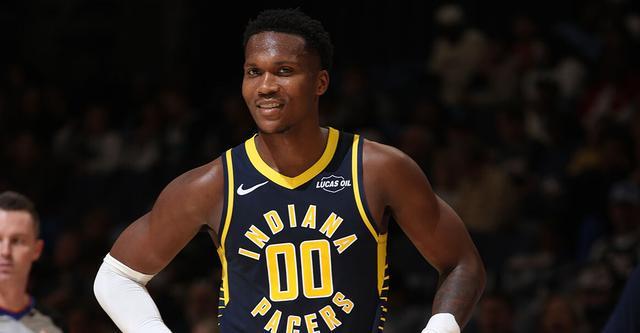 卡莱尔透露：马图林前脚掌受伤，森林狼战步行者或仅10-11人轮换