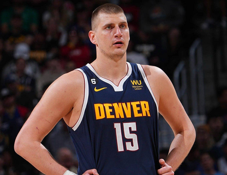 约基奇14+14+15三双！掘金22分大胜太阳，三大现实浮出水面