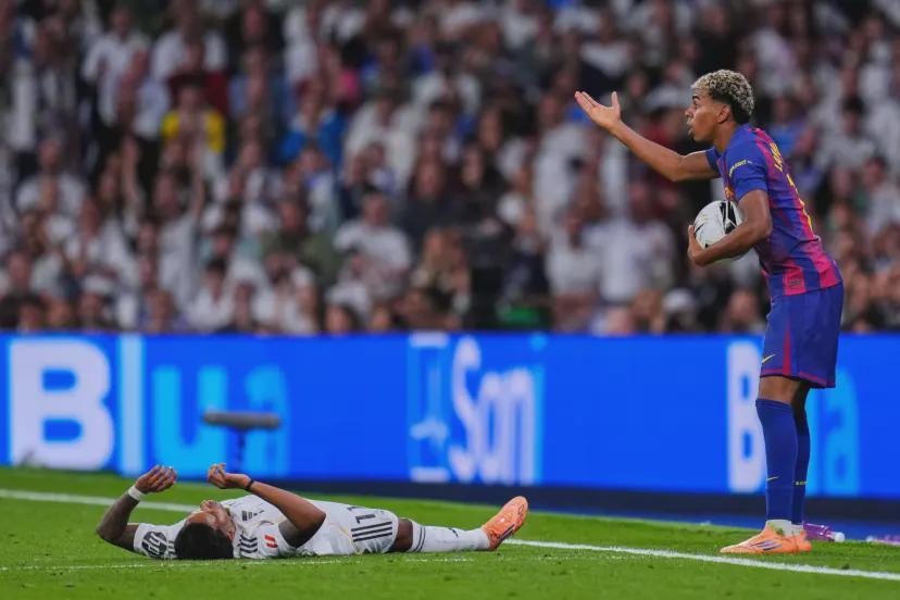 德容力挺亚马尔：未亲耳听到其指责皇马偷盗，建议卡瓦哈尔私下沟通