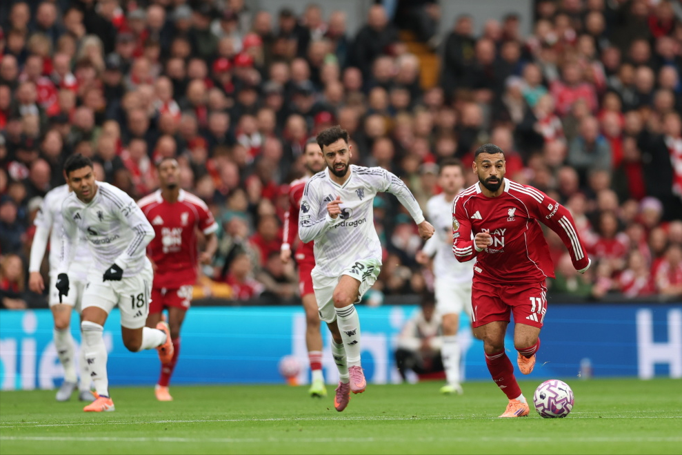 英超奇迹！曼联8分分差3轮反超利物浦，阿莫林战术显奇效