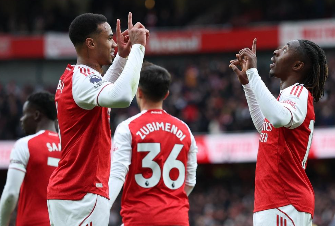 英超夺冠头号热门出炉：阿森纳9战7胜狂揽22分，力压曼城利物浦