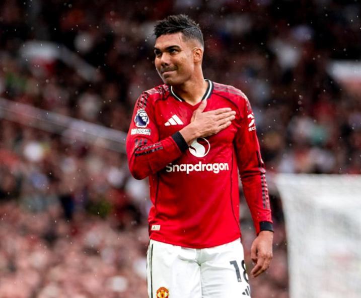 33岁卡塞米罗稳坐曼联首发，续约或需接受降薪