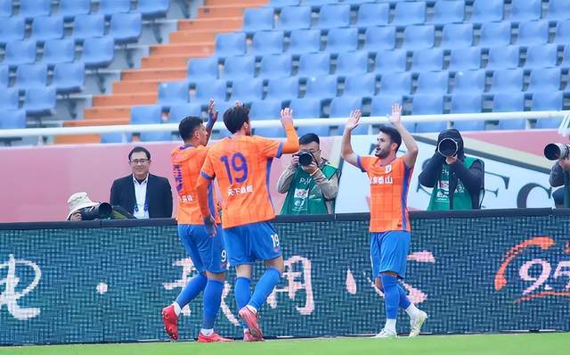 中超第28轮疯狂夜：前四无一全胜，媒体人直呼荒诞