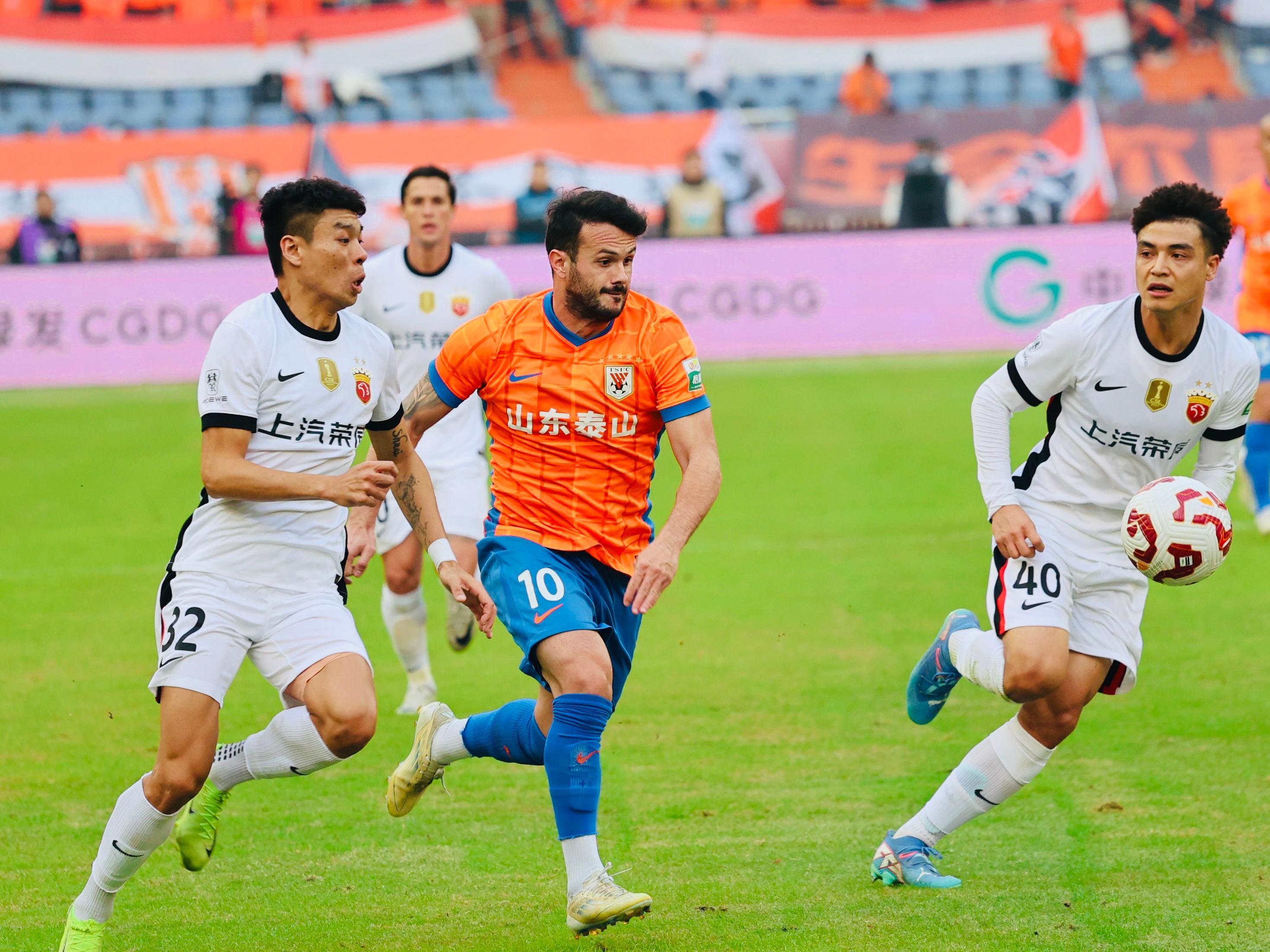 中超第28轮：争冠队意外折戟，保级队悲喜两重天