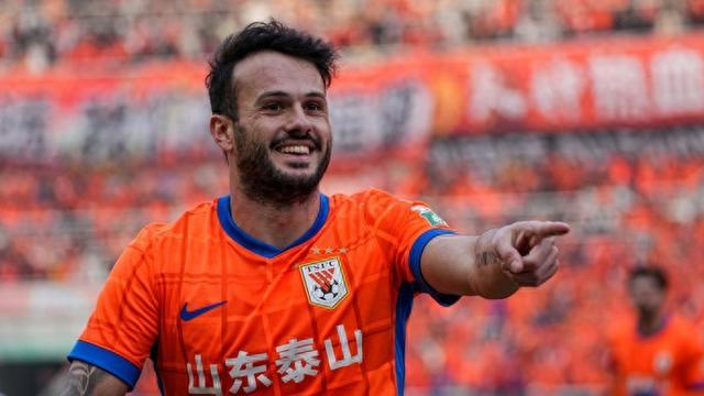 中超争冠战：海港、蓉城、申花三队集体刹车，亚冠疲劳成主因