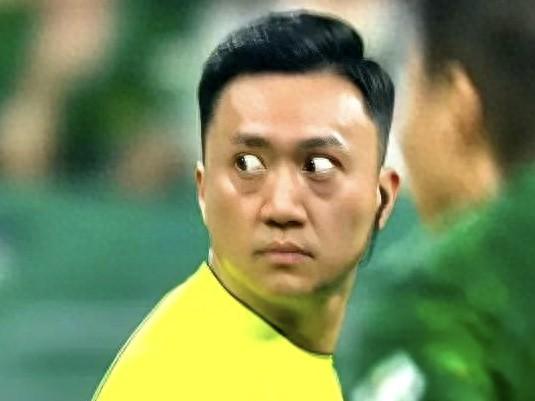 卡扎伊什维利双响！泰山3:1胜海港，外籍裁判引热议