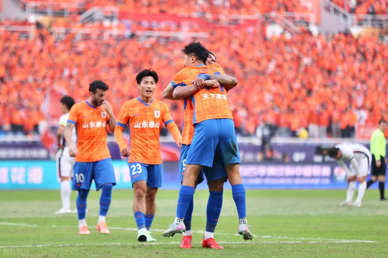 山东泰山3-1逆转海港：瓦科双响，韩鹏全华班战术显奇效