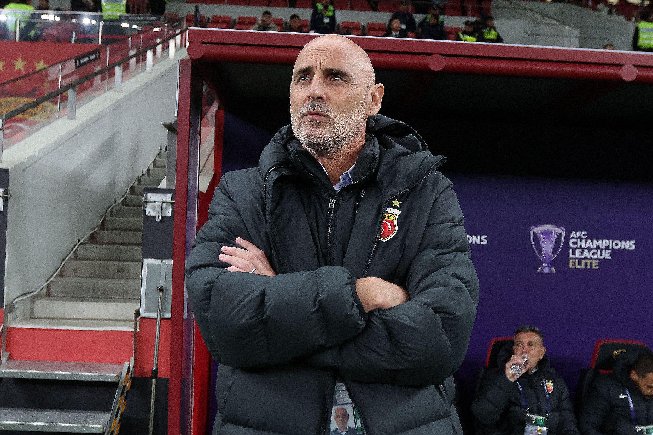 穆斯卡特赞球员拼搏精神，张琳芃伤退蒋光太替补登场