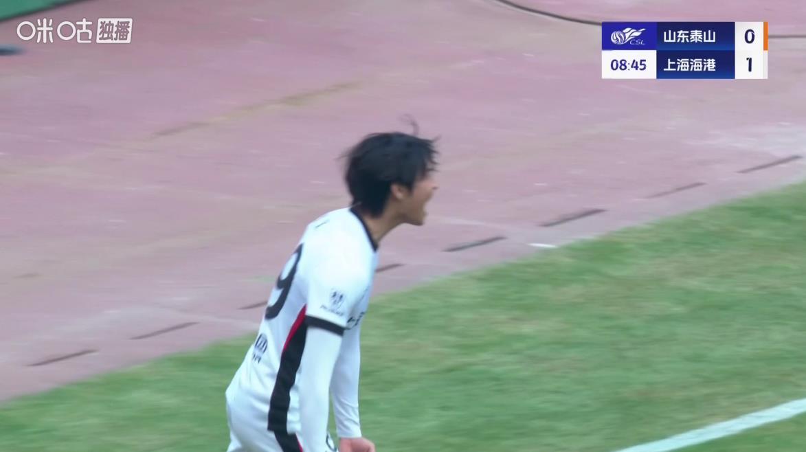 中超争冠格局生变！上海海港1-3负泰山，蓉城申花迎登顶契机