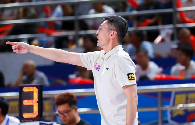 新疆男篮最新动态：第四外援人选曝光，纳塔尔归队，吴冠希伤愈