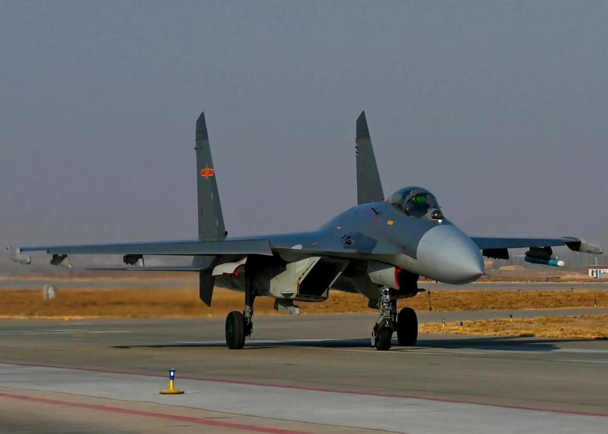 美军发现解放军拦截主力：歼-11为何长期活跃前线？