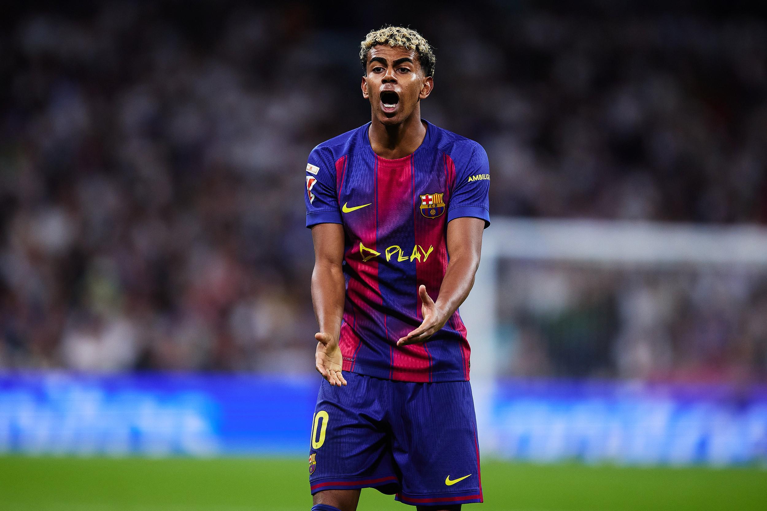 阿斯报：亚马尔十月遇挫，期待与卡瓦哈尔和解重振