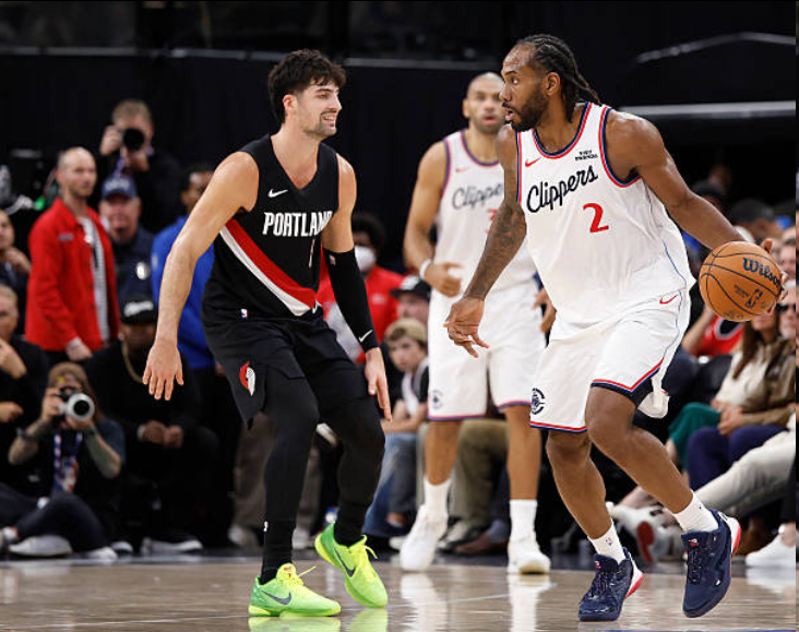 莱昂纳德盛赞卢指导助力状态提升 哈登赞其为划时代巨星