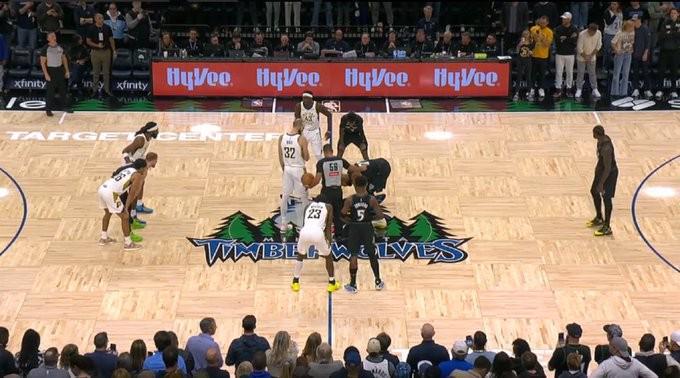 森林狼主场焕新颜：换回加内特时代经典LOGO引回忆