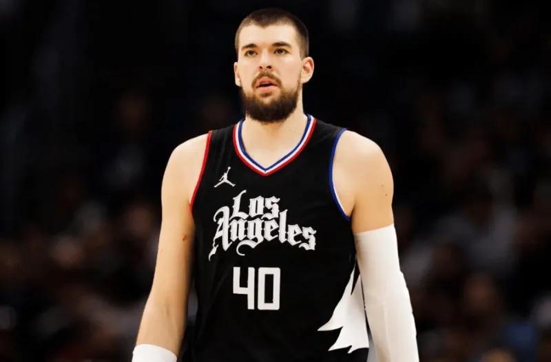 快船114-107力克开拓者：祖巴茨双核爆发，保罗末节定乾坤