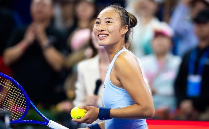 郑钦文排名跌至第24位！时隔106周再无缘TOP20，中国女网面临挑战
