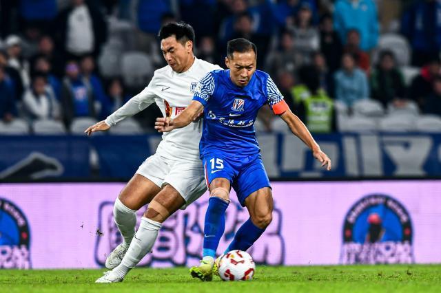 中超争冠三强同步“掉链子”申花蓉城给机会却不要