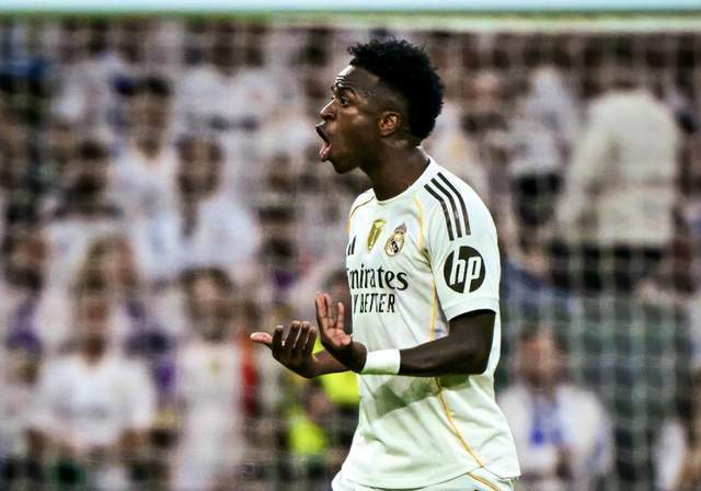 皇马1.5亿巨星怒不可遏！一路抱怨不满阿隆索 威胁要离队