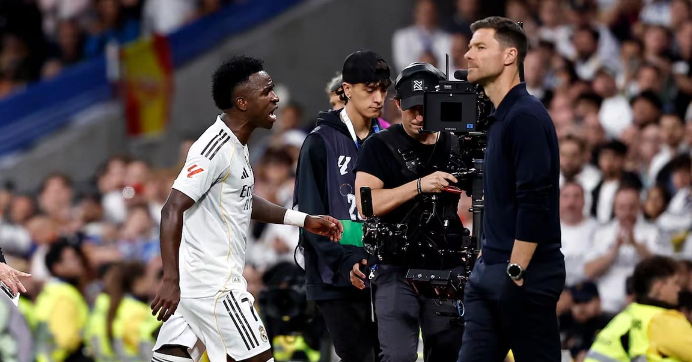 维尼修斯西班牙德比唇语揭秘：愤怒离场，直言要离队