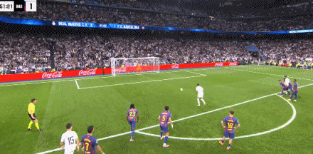 巴萨门将三年半首扑点球，皇马国家德比罚丢点引关注