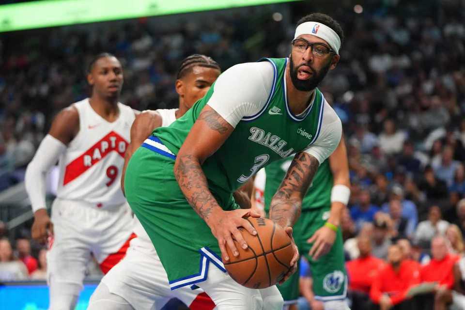 NBA常规赛：独行侠双状元合砍47分 139-129力克猛龙迎首胜