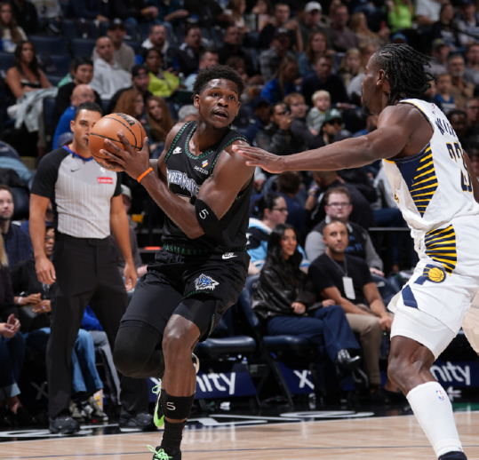 NBA常规赛：森林狼险胜步行者，上届亚军遭遇3连败