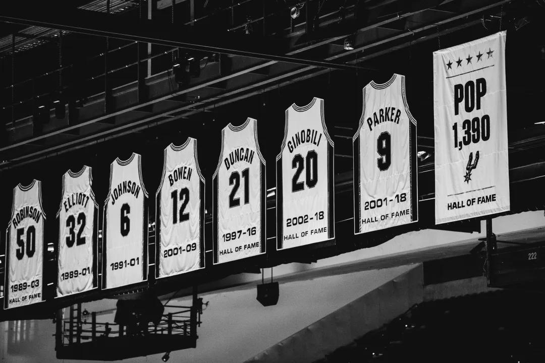 波波维奇正式退役！马刺低调致敬，传奇教练谢幕无仪式