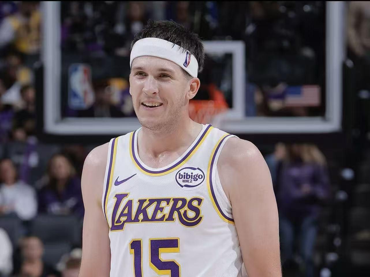 里夫斯爆砍51分！NBA开赛13人场均30+创历史