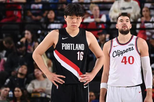 NBA赛场速报：杨瀚森首节亮相不足5分钟 贡献2分1篮板