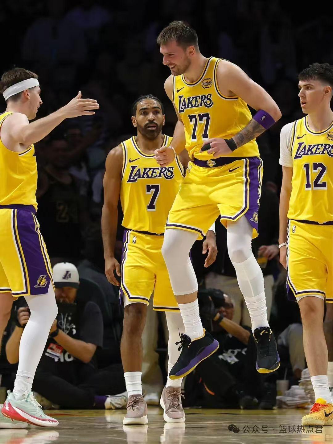 51分11板9助！里夫斯狂飙，湖人无詹无东契奇仍胜国王